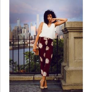 Ann Taylor fluid crop pants